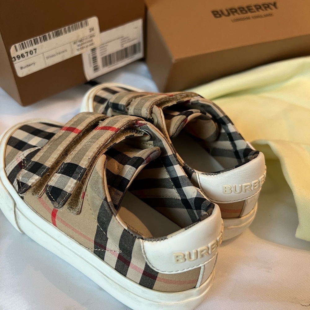 Authentic Burberry shoes for toddlers ( DISCONTINUED ) SOLD OUT